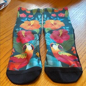 New! Outway Green Tropical Print Quarter Socks